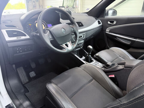 M&eacute;gane III CC 1.5 DCI 110CH FAP DYNAMIQUE ECO&sup2; 2010 occasion 57185 CLOUANGE