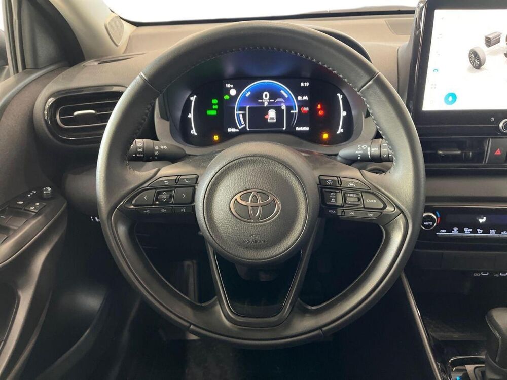 Yaris 116h Design 5p MY25 2025 occasion 84120 Pertuis