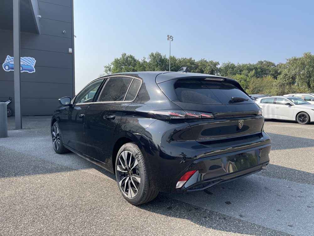 308 1.5 BLUEHDI 130CH S&S ALLURE EAT8 2026 occasion 33700 M&eacute;rignac