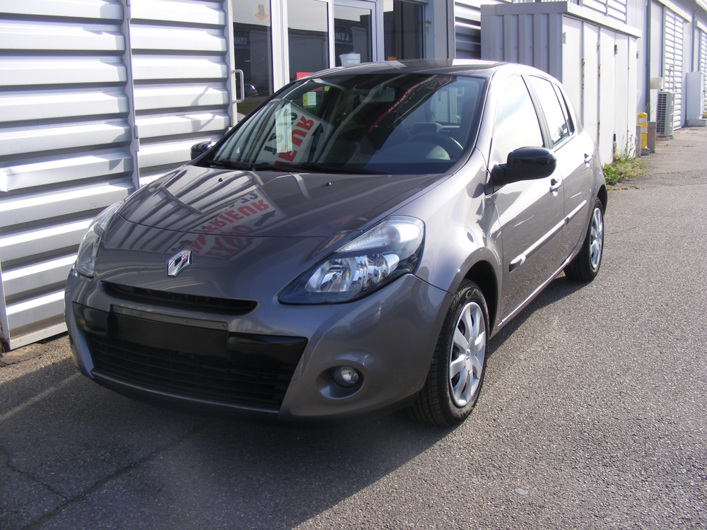 Clio III III 1.2 16V 75CH 20TH ECO&sup2; 5P 2011 occasion 38150 Salaise-sur-Sanne