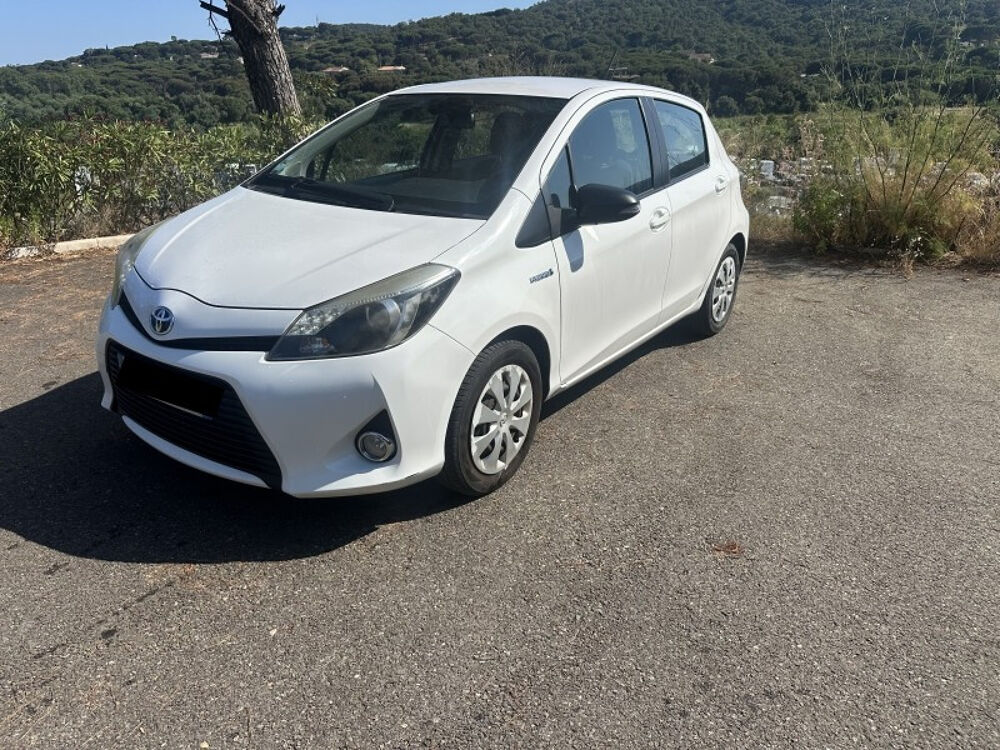 Yaris HSD 100H BUSINESS 5P 2013 occasion 83120 Sainte-Maxime