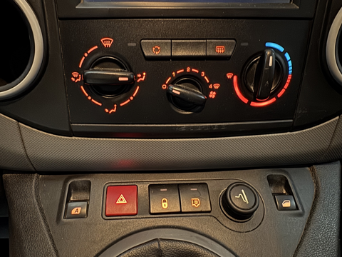 Berlingo 1.6 BLUE HDI 63400 KM PREMIERE MAIN 9990 TTC 2016 occasion 12000 RODEZ
