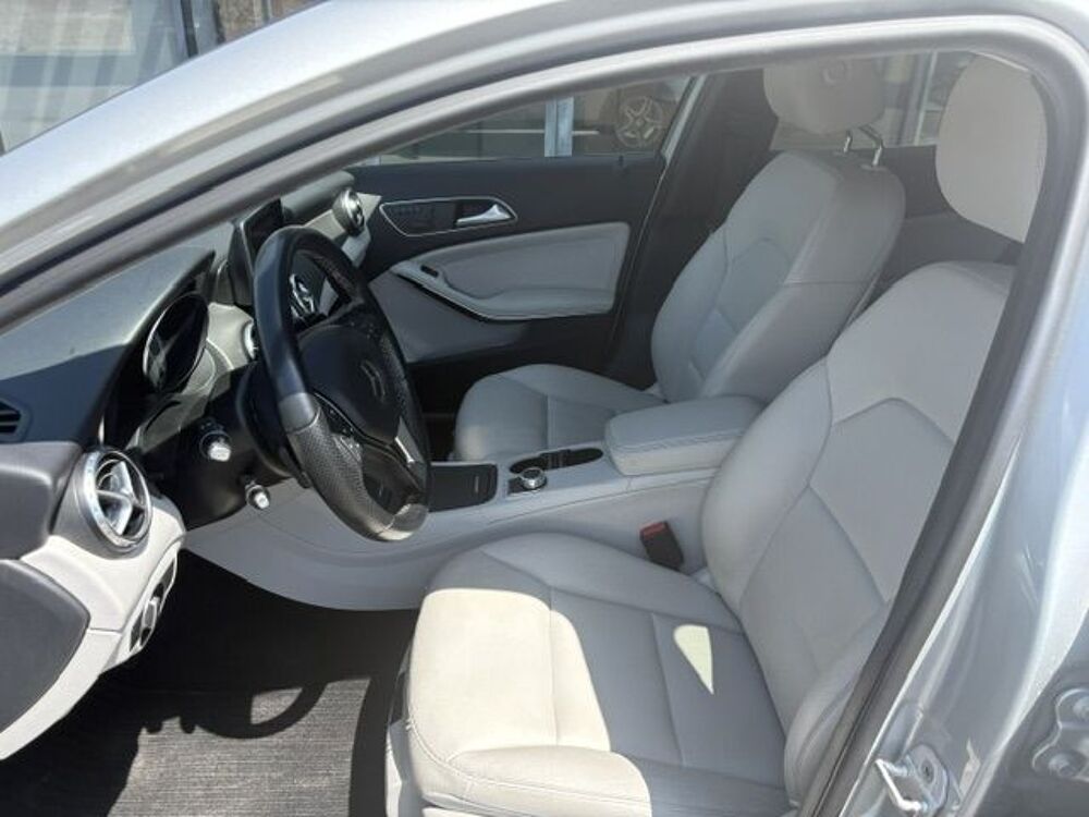 Classe GLA 250 SENSATION 4MATIC 7G-DCT 2014 occasion 85400 Sainte-Gemme-la-Plaine