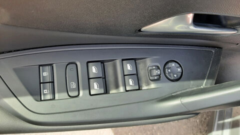 308 SW 1.2 HYBRID 136CH ALLURE E-DCS6 2025 occasion 08000 Warcq