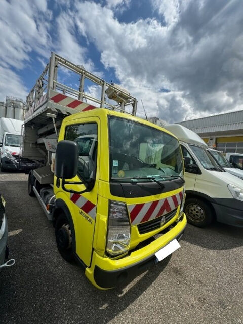 Renault Divers 2.5l 130CV NACCELLE PASSERELLE ELEVATRICE PX 13000¤ HT 2009 occasion Saint-Étienne 42000