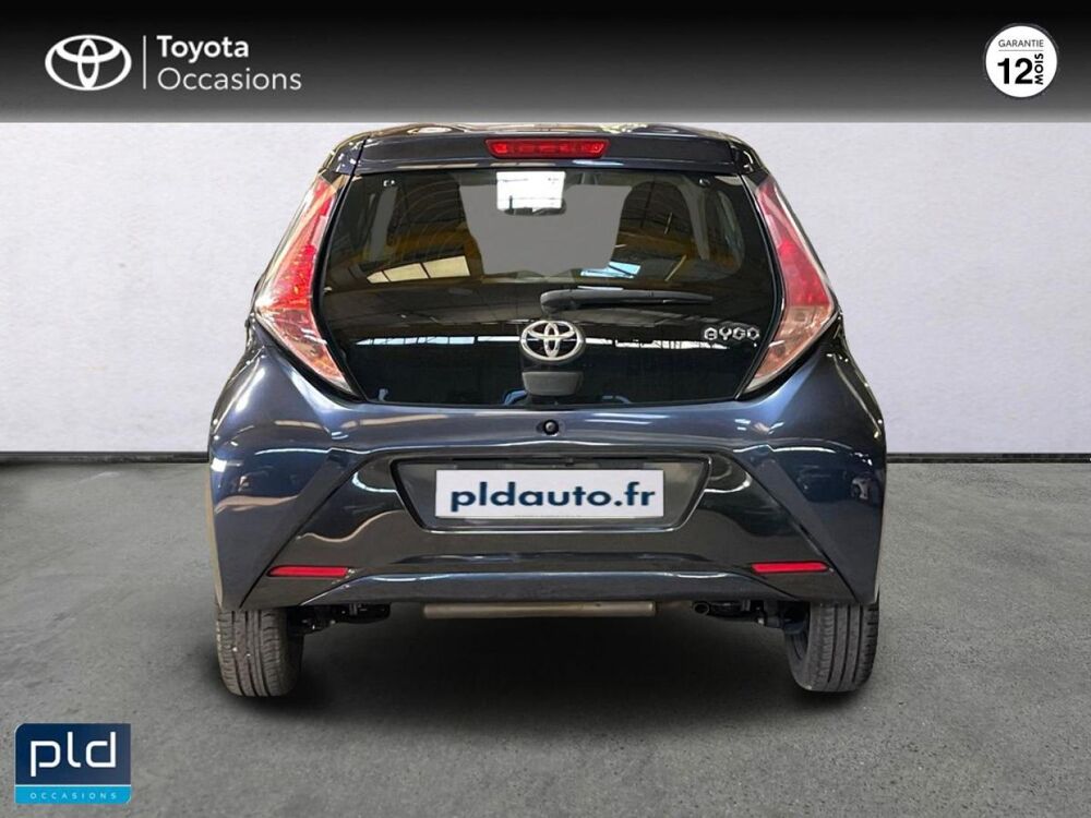Aygo 1.0 VVT-i 69ch x-play 5p 2015 occasion 13400 Aubagne