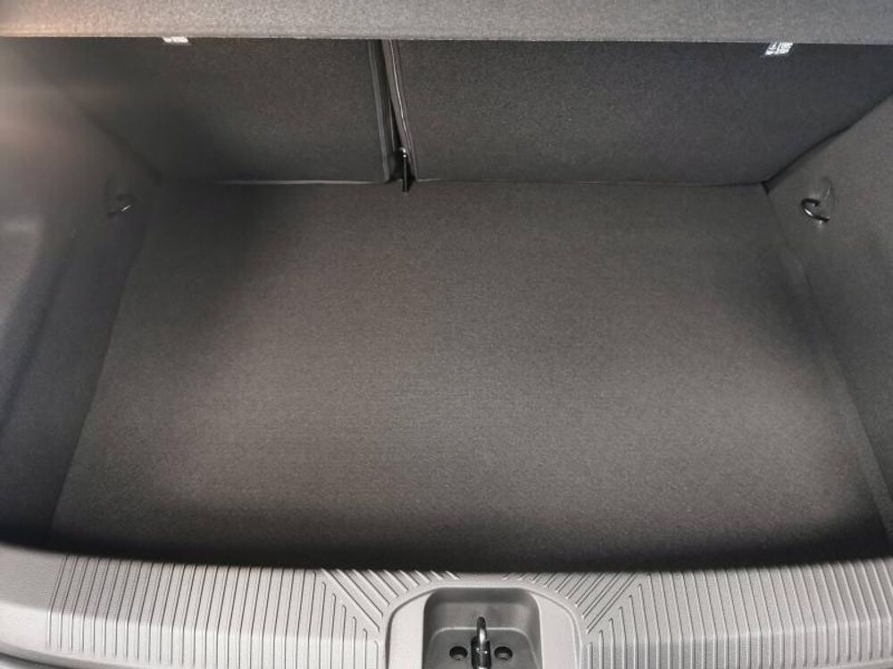 Clio 1.8 E-Tech 160ch full hybrid Evolution + 2026 occasion 78300 Poissy