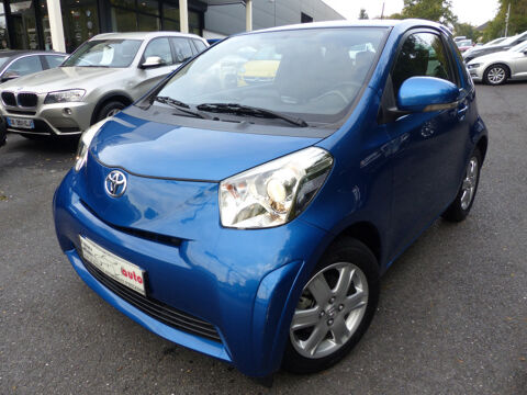 Toyota IQ 68 VVT-I &sup2; MULTIDRIVE 2010 occasion Mont&eacute;vrain 77144