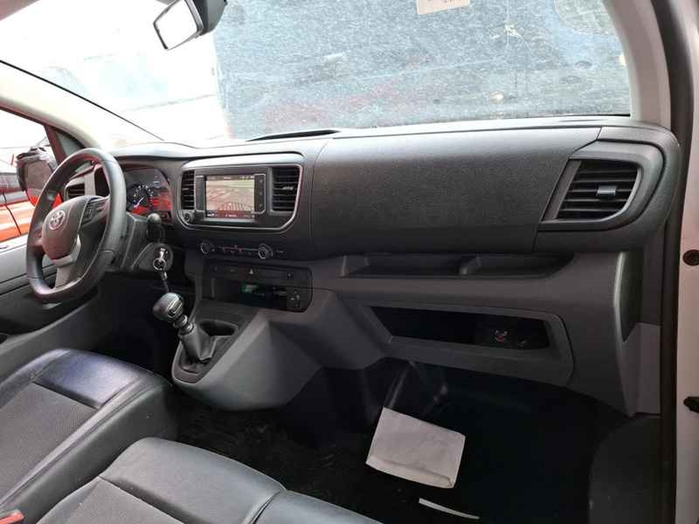 Proace MEDIUM 1.5 D-4D 120 BUSINESS MY20 2021 occasion 56530 Qu&eacute;ven
