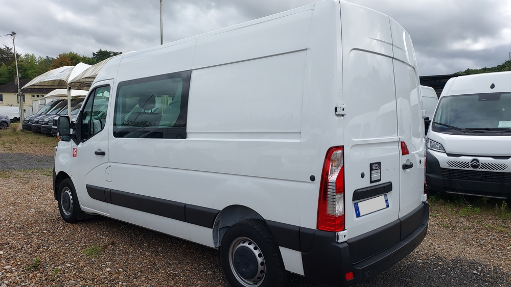 Master F3300 L2H2 2.3 BLUE DCI 150CH CABINE APPROFONDIE CONFORT 2022 occasion 60600 Clermont