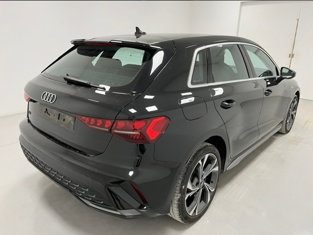 A3 40 TFSI E 204CH PHEV S LINE S TRONIC 6 2025 occasion 63200 Malauzat