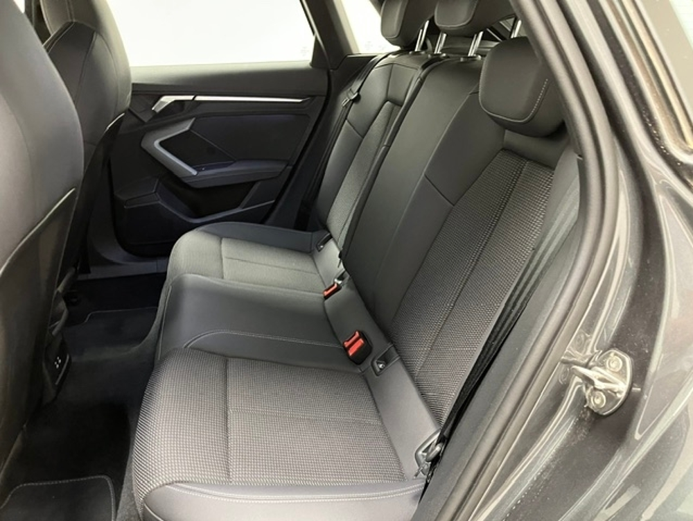 A3 40 TFSI E 204CH PHEV S LINE S TRONIC 6 2025 occasion 63200 Malauzat