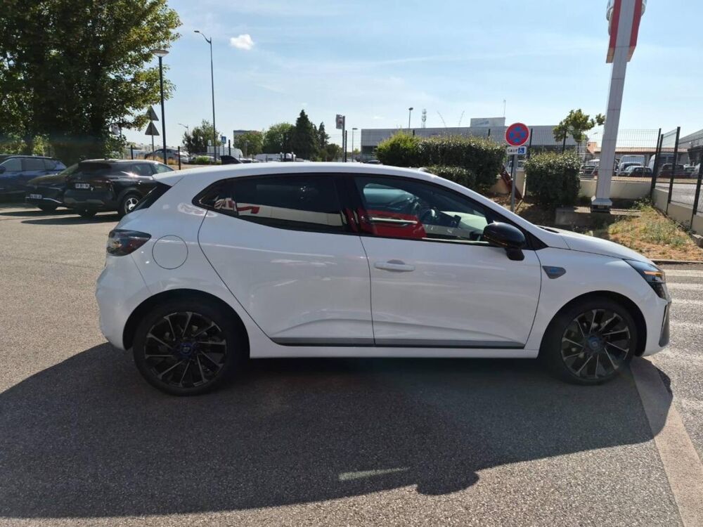 Clio 1.0 TCe 90ch esprit Alpine - 24 2025 occasion 78200 Buchelay