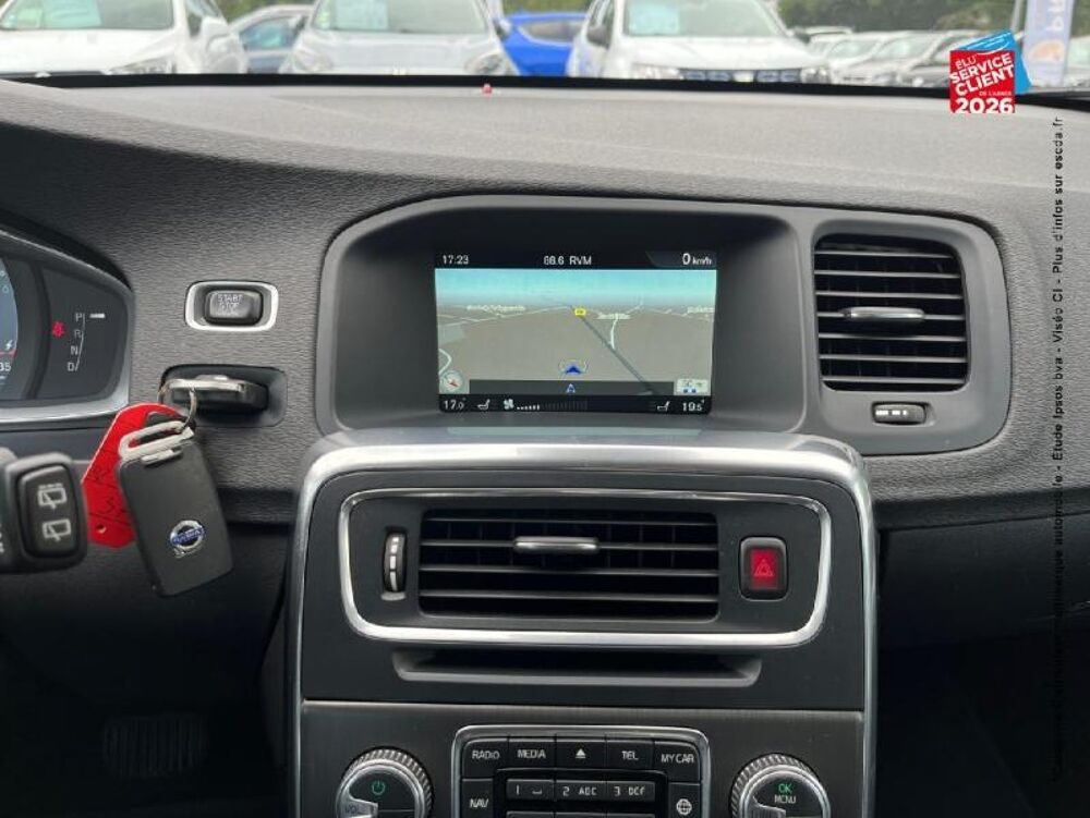 V60 D6 Twin Engine AWD Momentum Geartronic Sieges chauf/cuir Cam 2016 occasion 08000 Charleville-M&eacute;zi&egrave;res