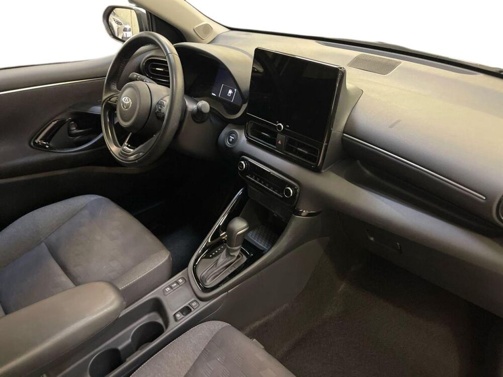 Yaris 116h Design 5p MY25 2025 occasion 13400 Aubagne