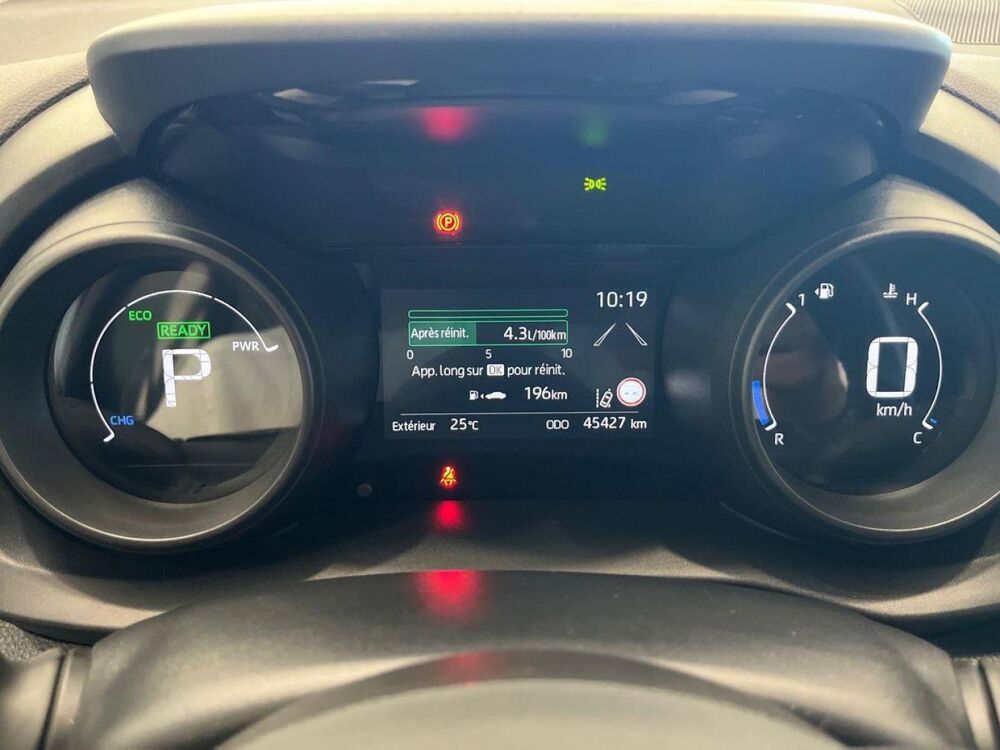 Yaris Cross 116h Dynamic MY22 2023 occasion 13300 Salon-de-Provence