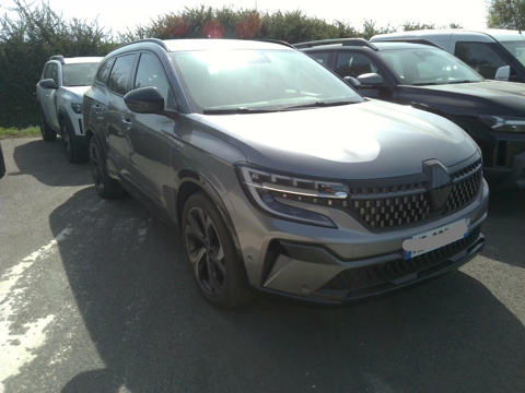 Espace 1.2 E-TECH FULL HYBRID 200CH ESPRIT ALPINE 7 PLACES - 25 2025 occasion 56530 Qu&eacute;ven