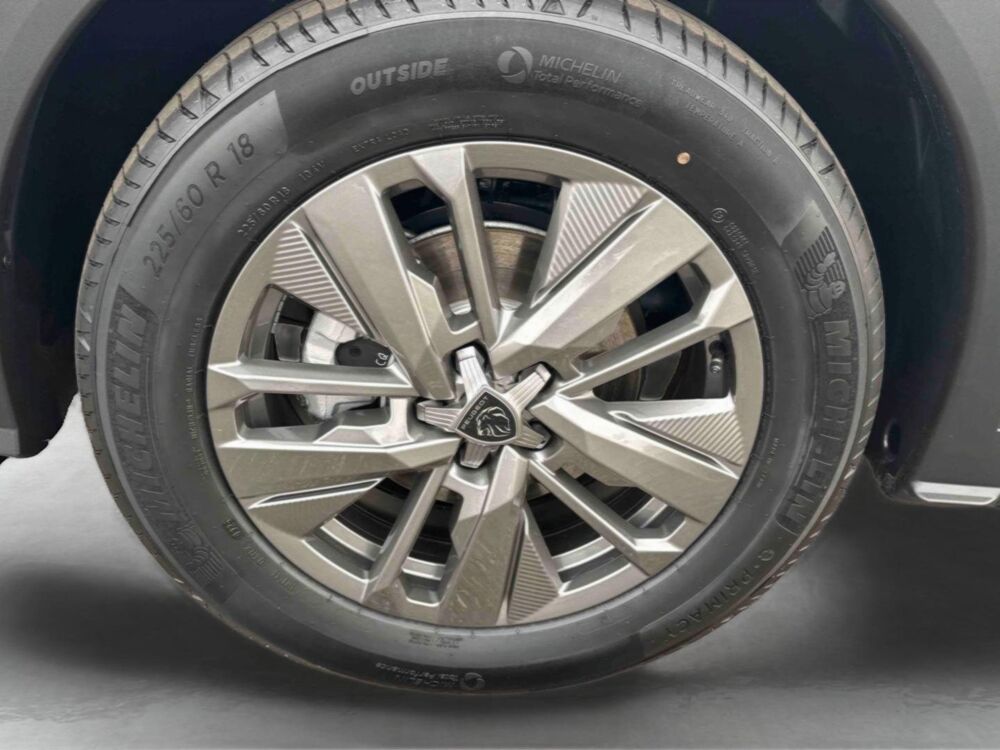 3008 1.2 Hybrid 145ch Allure e-DCS6 / NEUF / DRIVE ASSIST / PANOR 2026 occasion 82000 Montauban