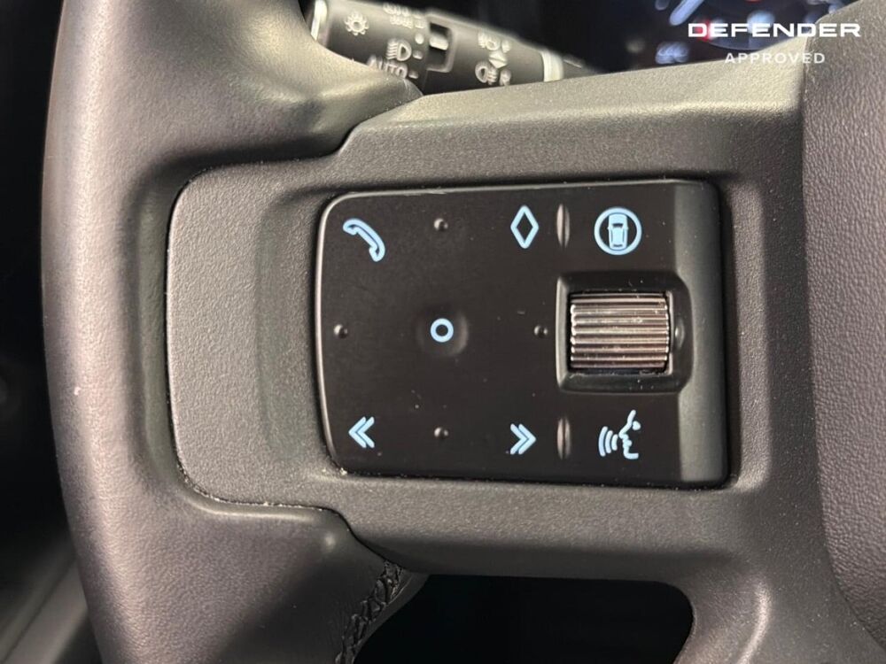 Defender 110 2.0 P300e X-Dynamic HSE 2024 occasion 78560 LE PORT MARLY