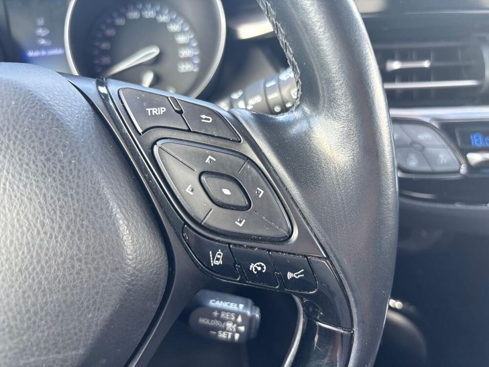 C-HR 122h Edition 2WD E-CVT 2018 occasion 13300 Salon-de-Provence