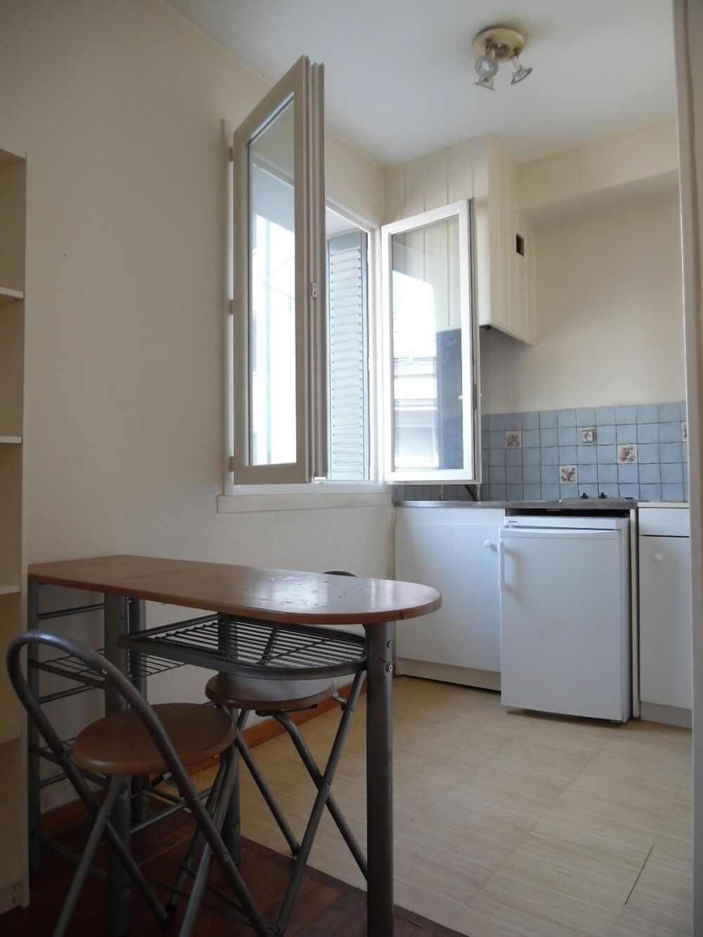 Dans le secteur Vallier/Aigle à Grenoble, joli studio lu....