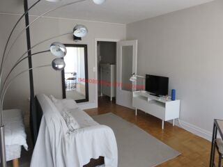  Appartement  louer 1 pice 38 m