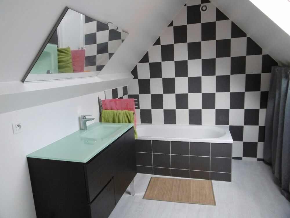 location Maison - 4 pi�ce(s) - 71 m� M�nilles (27120)