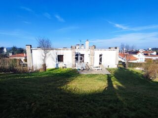  Maison  vendre 6 pices 196 m