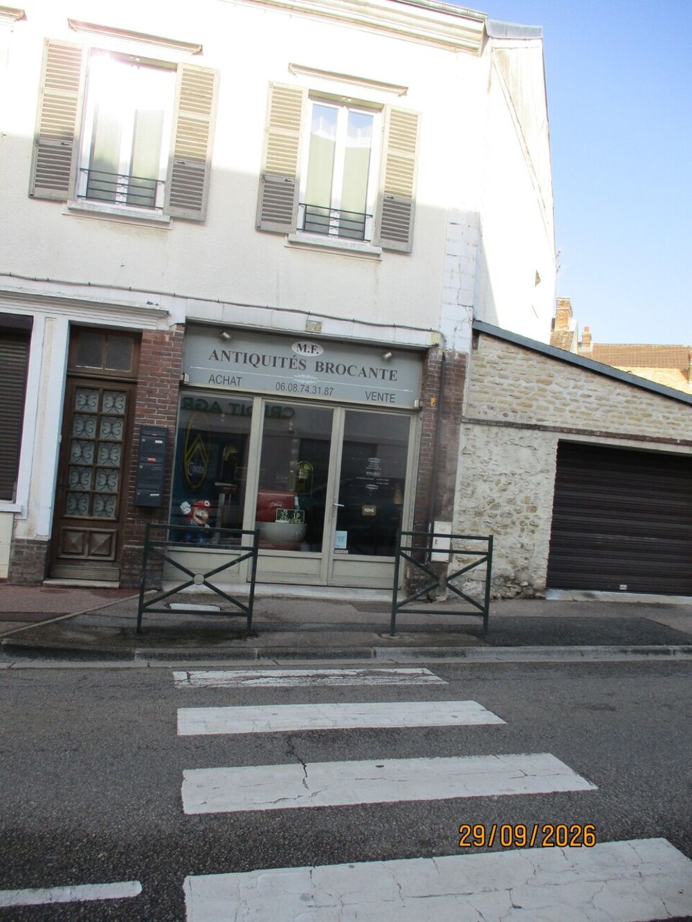   Location / Local Commercial - 49 m² 