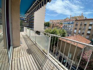  Appartement  louer 3 pices 64 m Marseille 07