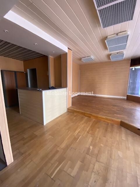 Local commercial de 51 m² situé rue Aristide Briand, ... 600 76600 Le havre