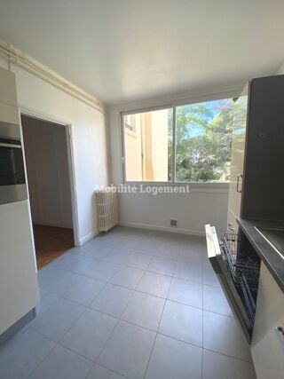  Appartement  louer 4 pices 112 m