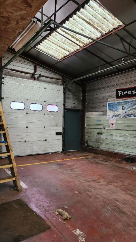 LOCAL COMMERCIAL PROCHE INTERMARCHE, LOCAL EN BON ETA... 2830 27120 Pacy-sur-eure