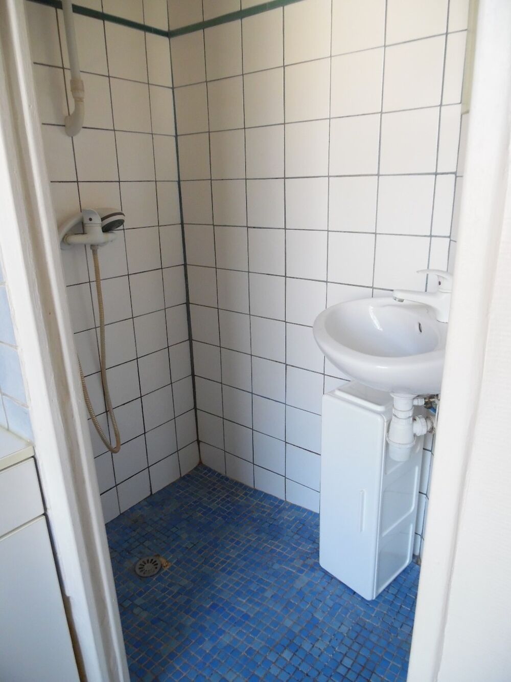Dans le secteur Vallier/Aigle à Grenoble, joli studio lu....