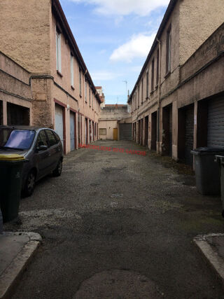 Parking / Garage  louer 25 m