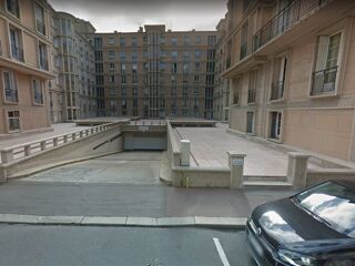  Parking / Garage  louer 