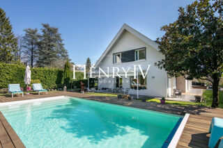  Maison � vendre 9 pi�ces 260 m�