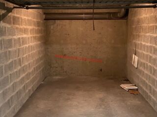  Parking / Garage  vendre 