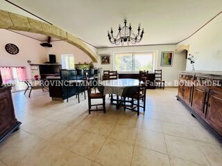  Maison � vendre 6 pi�ces 235 m�