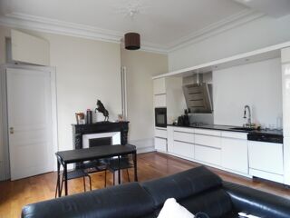  Appartement à louer 4 pièces 85 m²