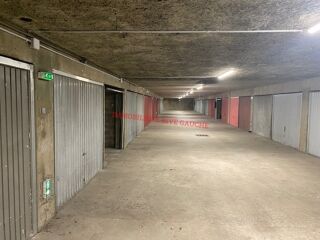  Parking / Garage  vendre 