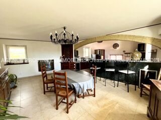  Maison  vendre 6 pices 235 m