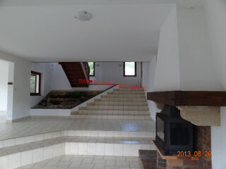 Maison  louer 8 pices 187 m