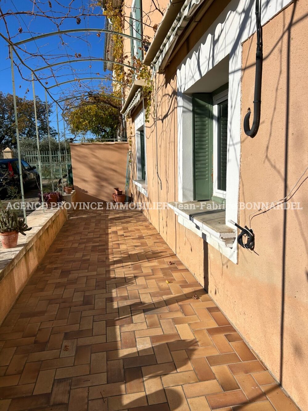 location Maison - 5 pièce(s) - 134 m² Suze-la-Rousse (26790)