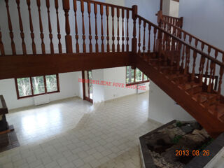  Maison  louer 8 pices 187 m