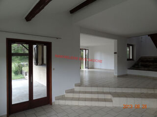  Maison  louer 8 pices 187 m