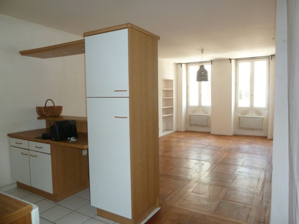 location Appartement - 2 pice(s) - 47 m Chambry (73000)