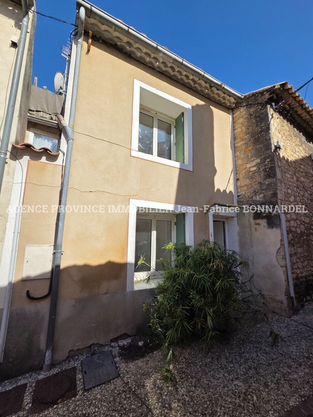 location Maison - 3 pièce(s) - 54 m² Saint-Paul-Trois-Châteaux (26130)