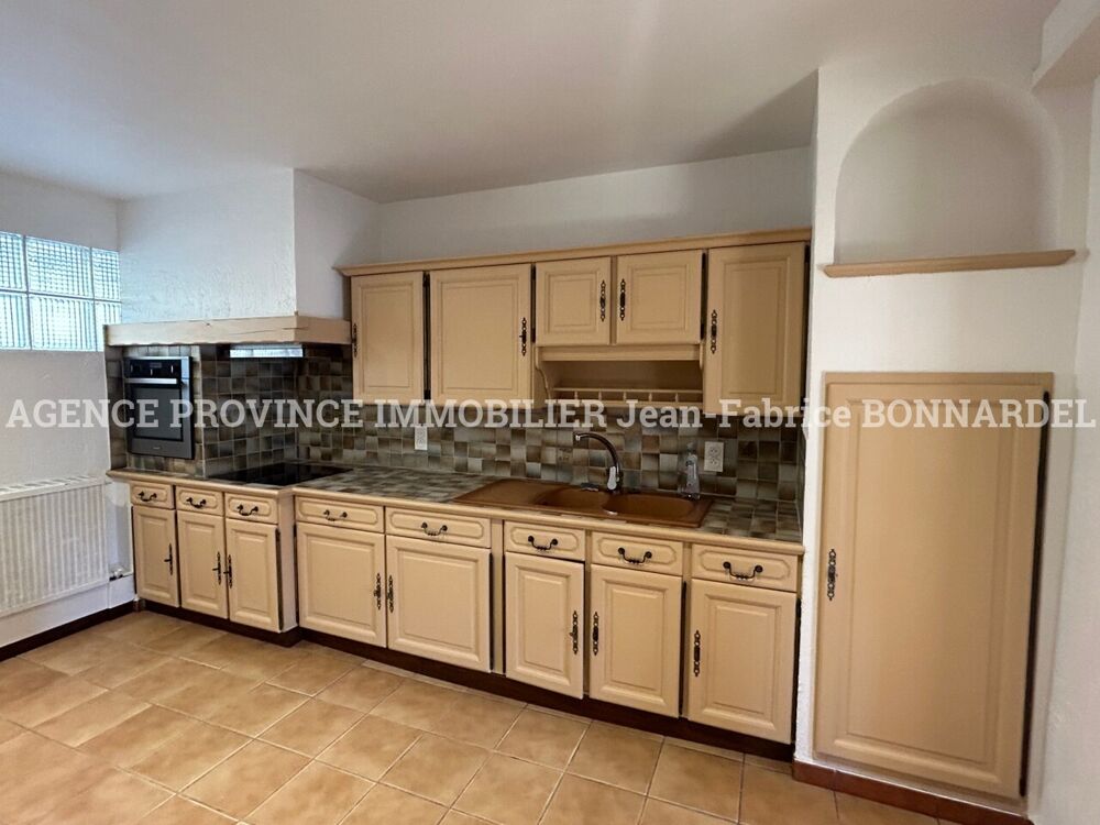 location Maison - 5 pièce(s) - 134 m² Suze-la-Rousse (26790)