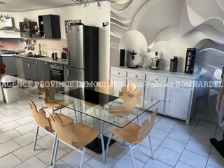  Immeuble � vendre 8 pi�ces 268 m�